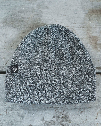 Risky Business - Outdoor Beanie - Travel - Outfit - Adventure